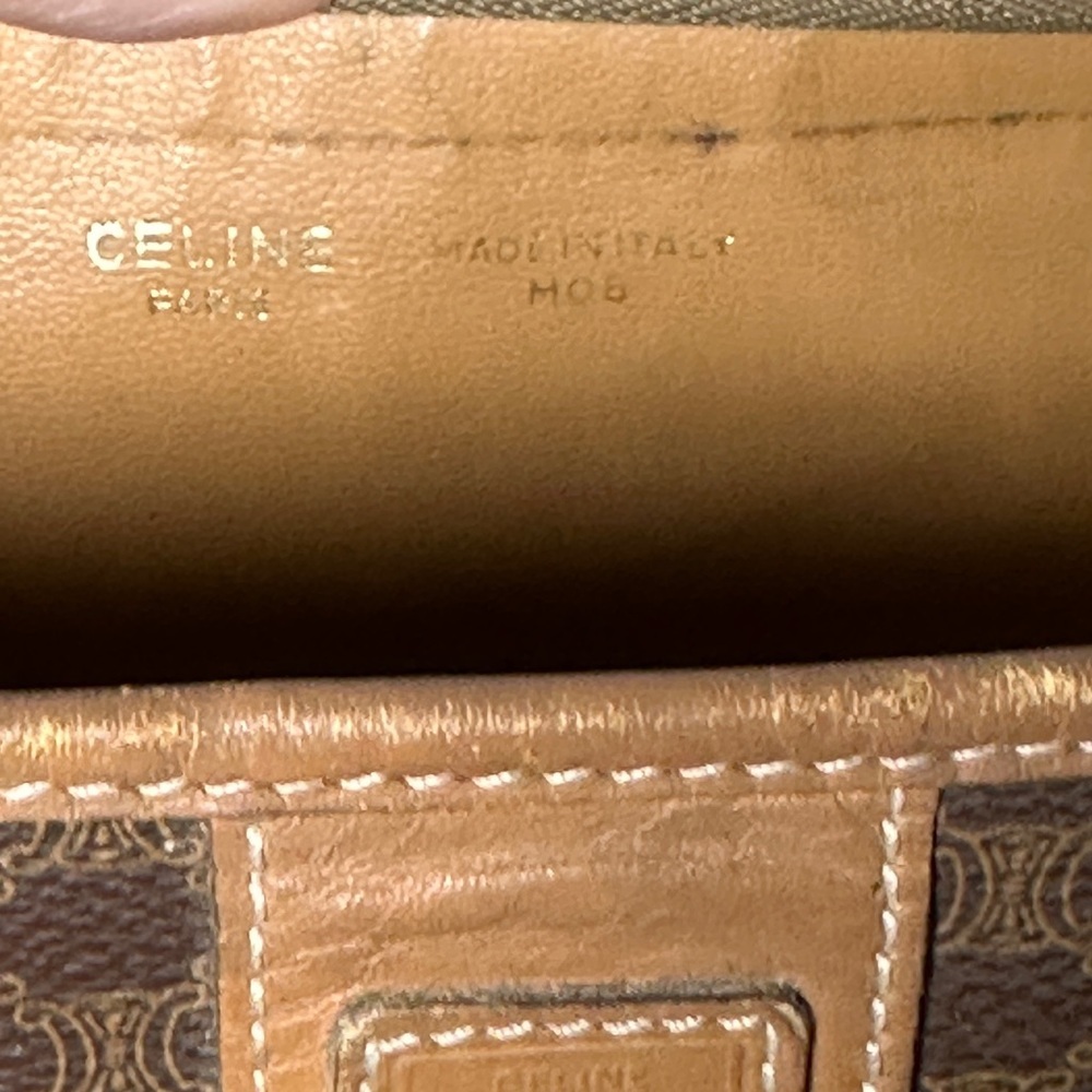 Vintage Celine clutch. - Picture 9 of 13